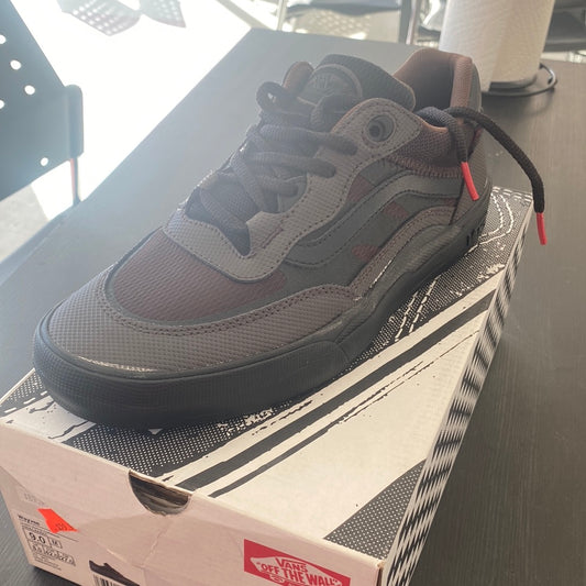 Vans shoes wayvee size 9.5