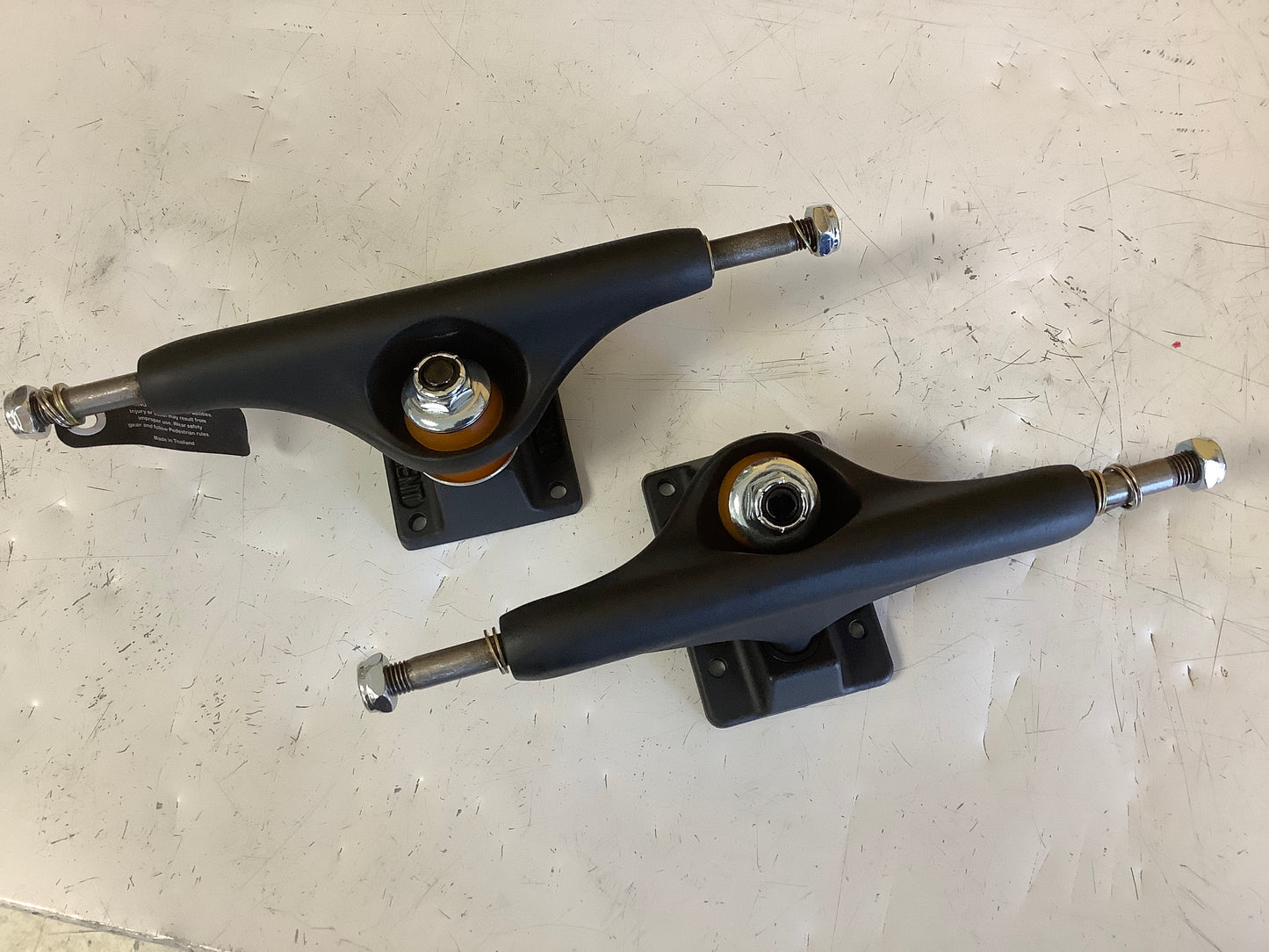 Independent Trucks 144 stage 11 set blackout standard
