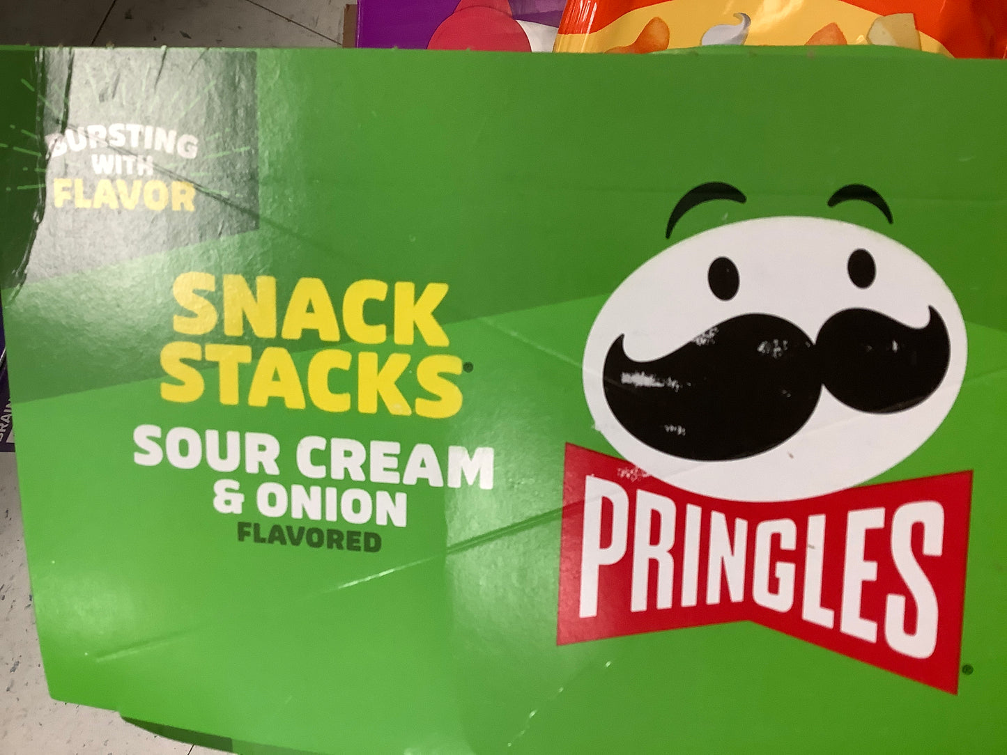 Pringles chips sour cream & onion .67 oz