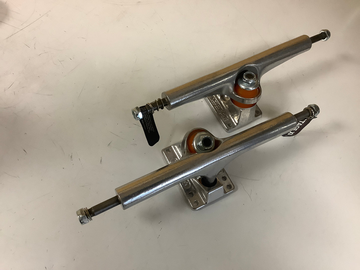 Independent Trucks polished 215 standard stage 11