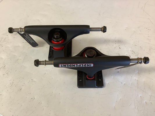 Independent Trucks 139 bar black stage 11