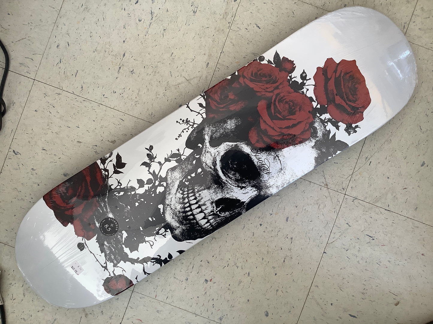 Disorder skull and roses deck 8.25