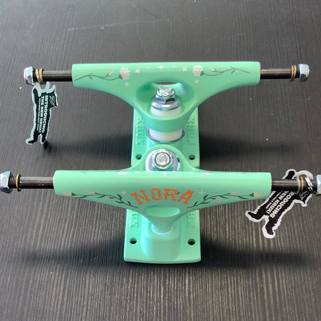 Krux Trucks Nora 8.0