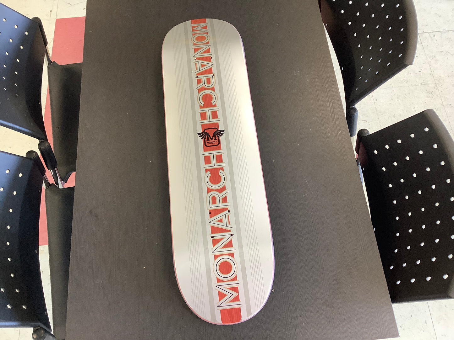 Monarch 8.5 deck silver