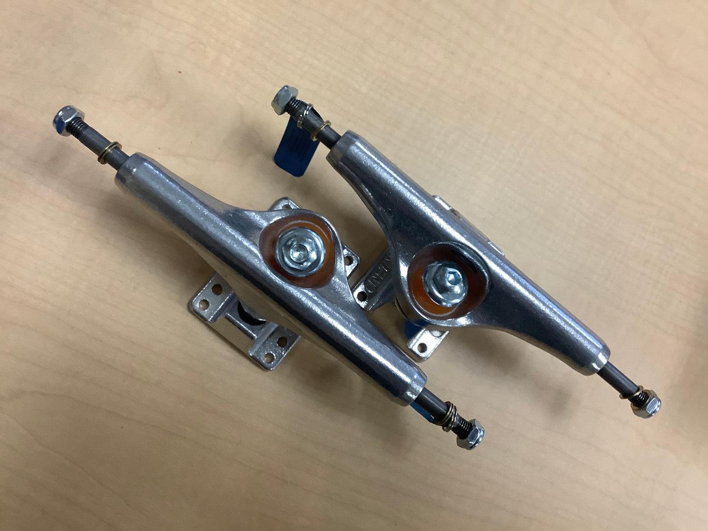 Independent mid 159 polished trucks