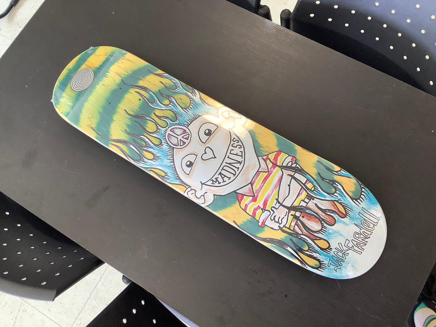 Madness 8.5 deck Jack Gonz green swirl