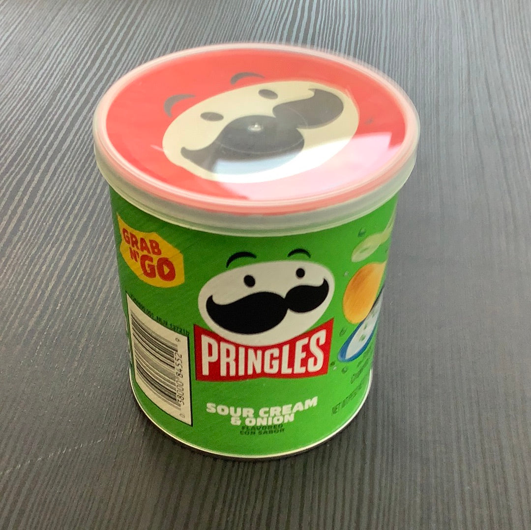 Pringles chips sour cream & onion 1.4oz