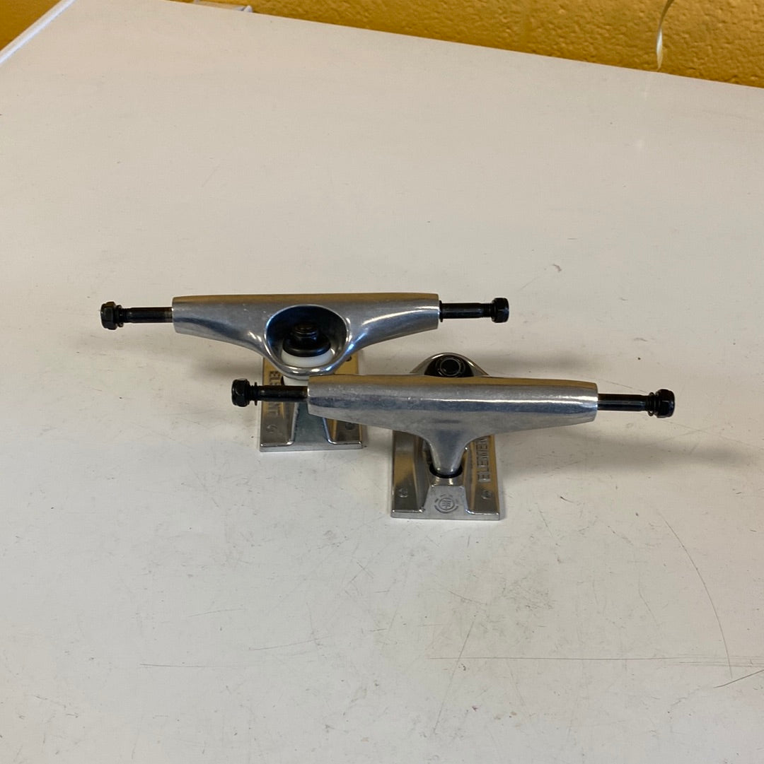 Element trucks polished 5.25