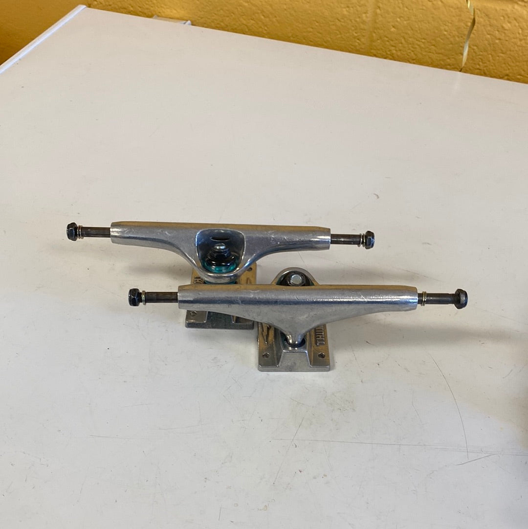 Thunder trucks polished 161