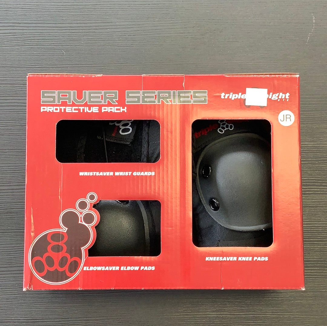 Triple Eight Saver Series black JR
