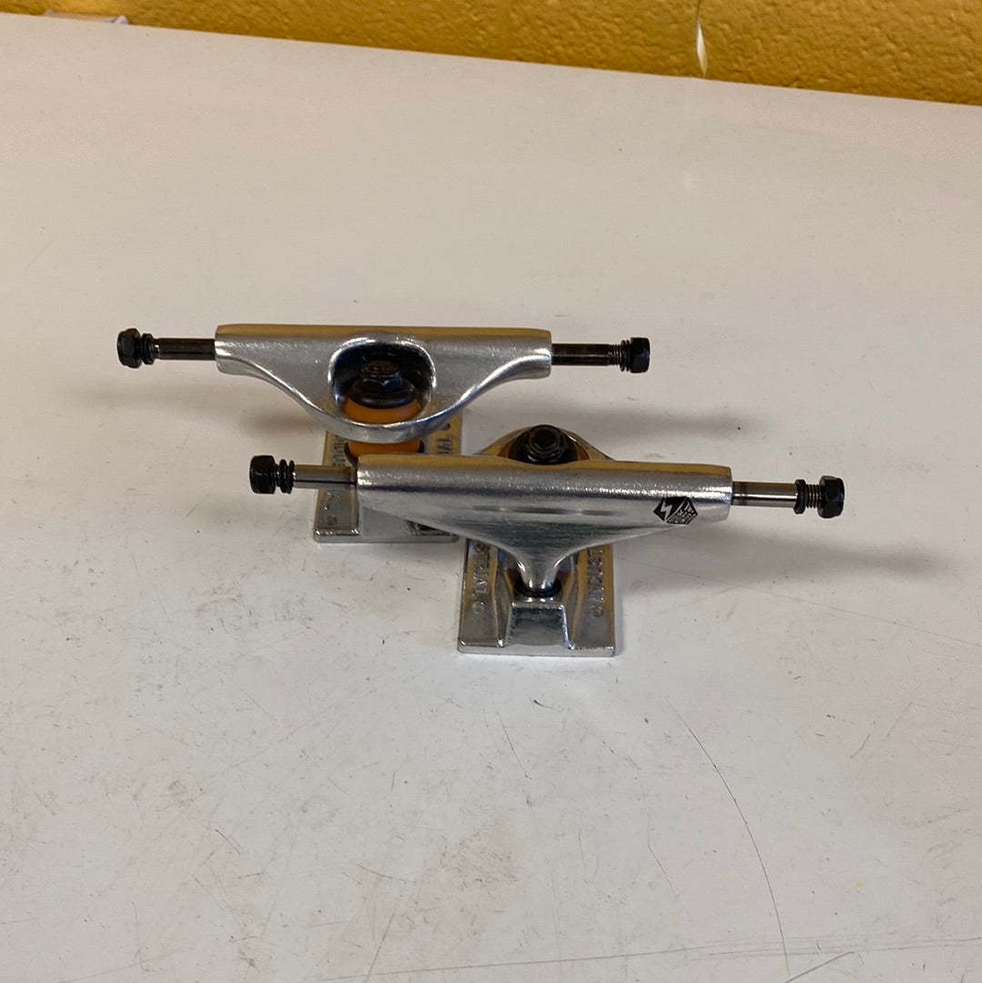 Industrial trucks 4.75 silver