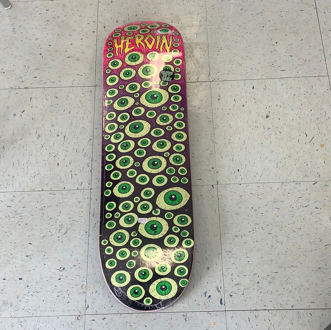 Heroin deck eyes 8.5