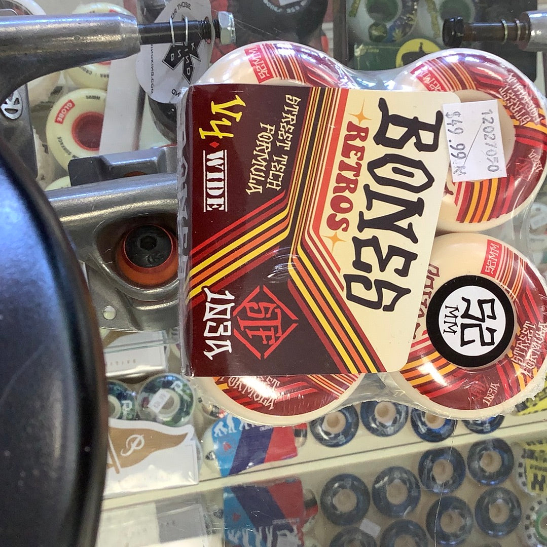 Bones wheels Retros 52mm 103A STF V4