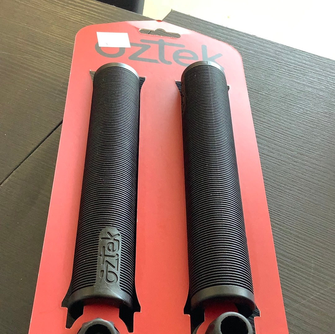 Aztek Grips Black
