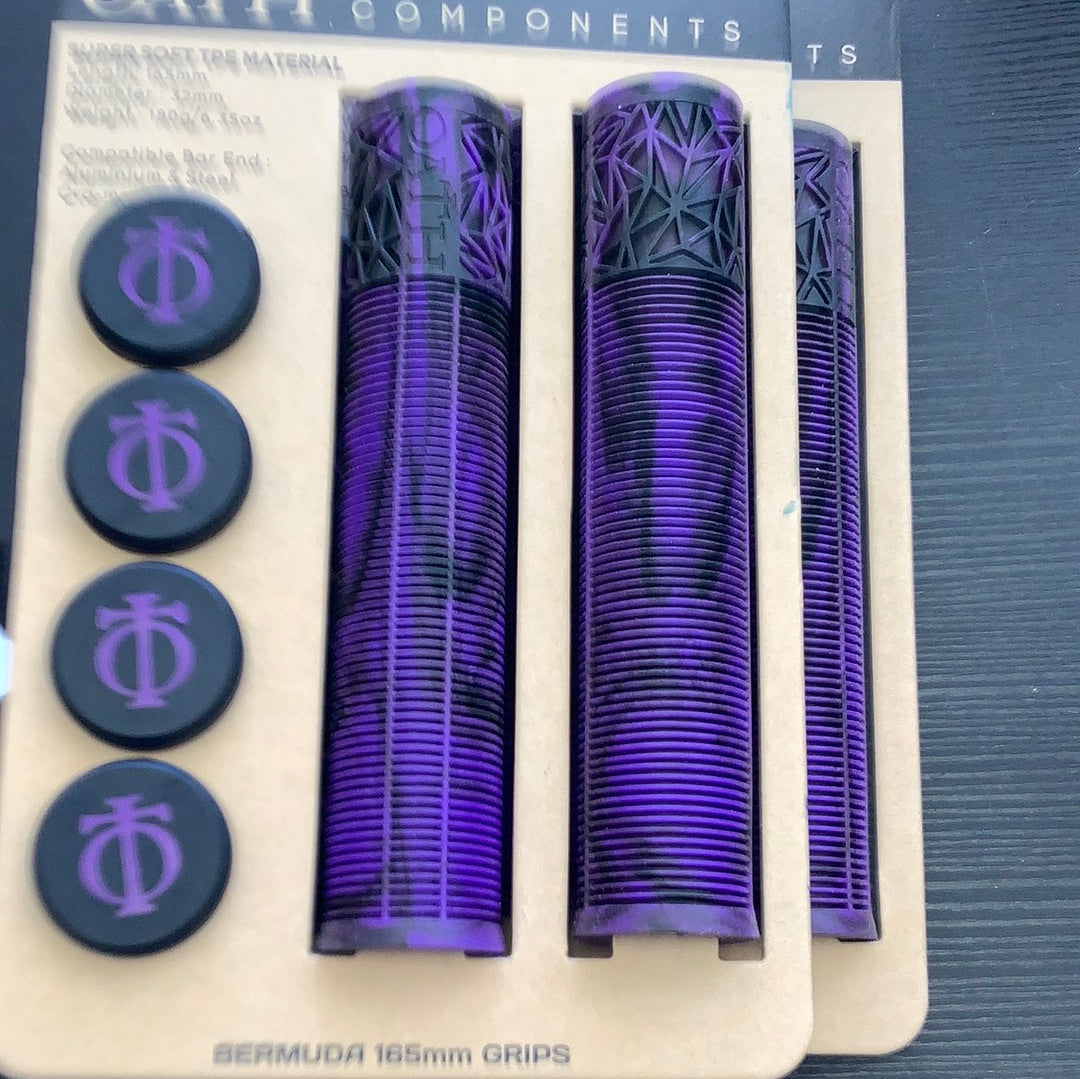 Oath Bermuda Grips Purple/Black