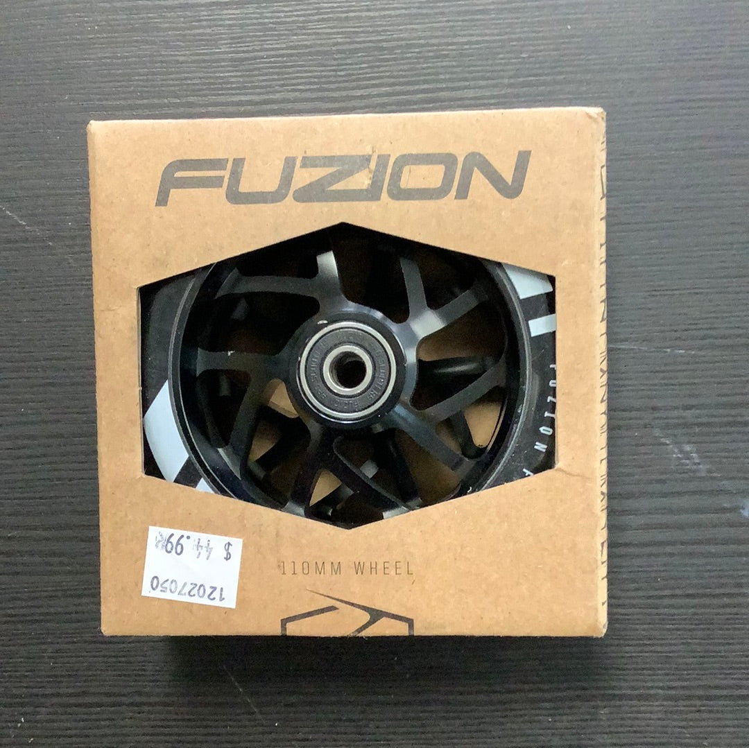 Fuzion Flight Scooter Wheel Black on Black 110mm