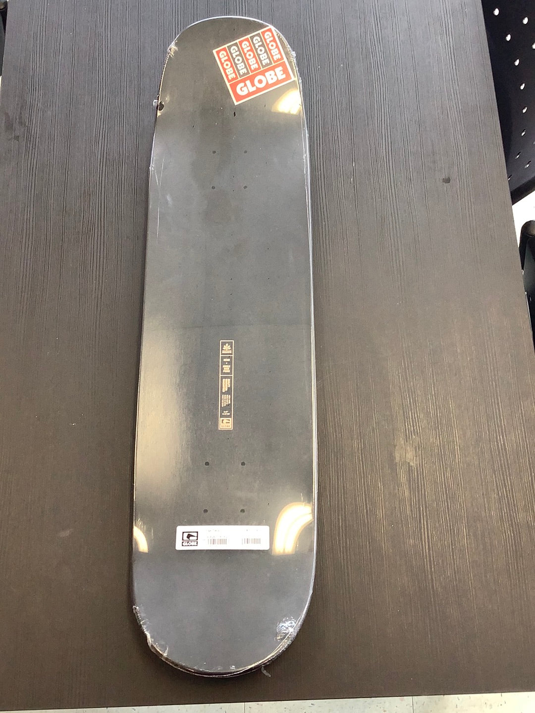 Globe deck Chisel blk