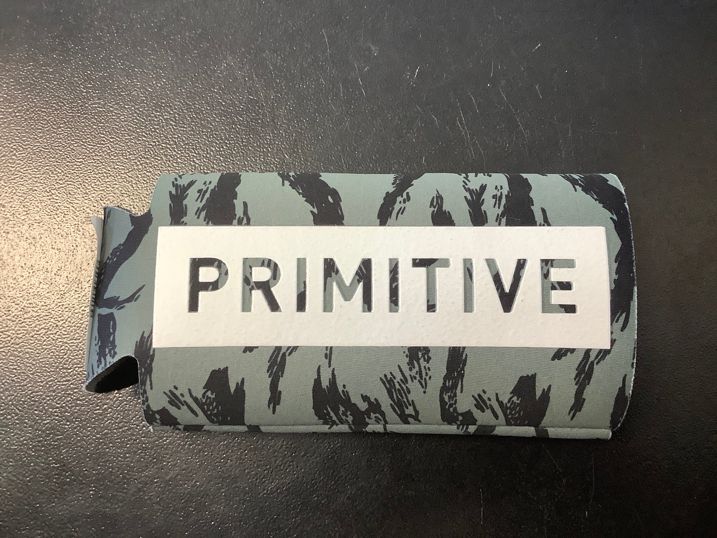 Primitive XL can koozie