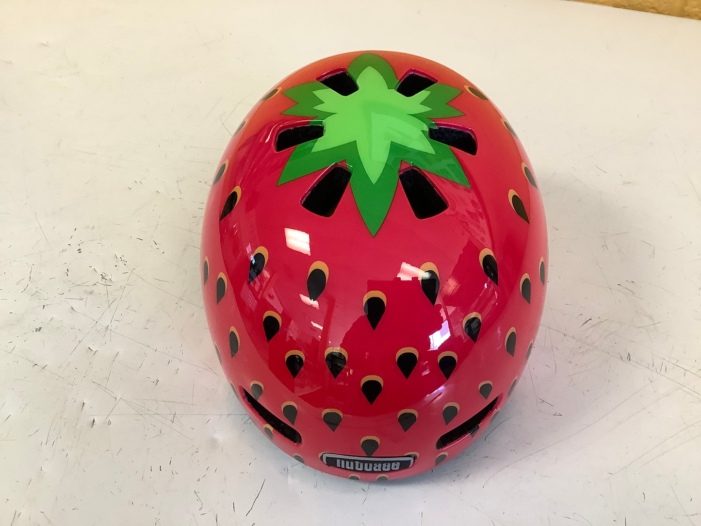 Nutcase helmet Strawberry print XS
