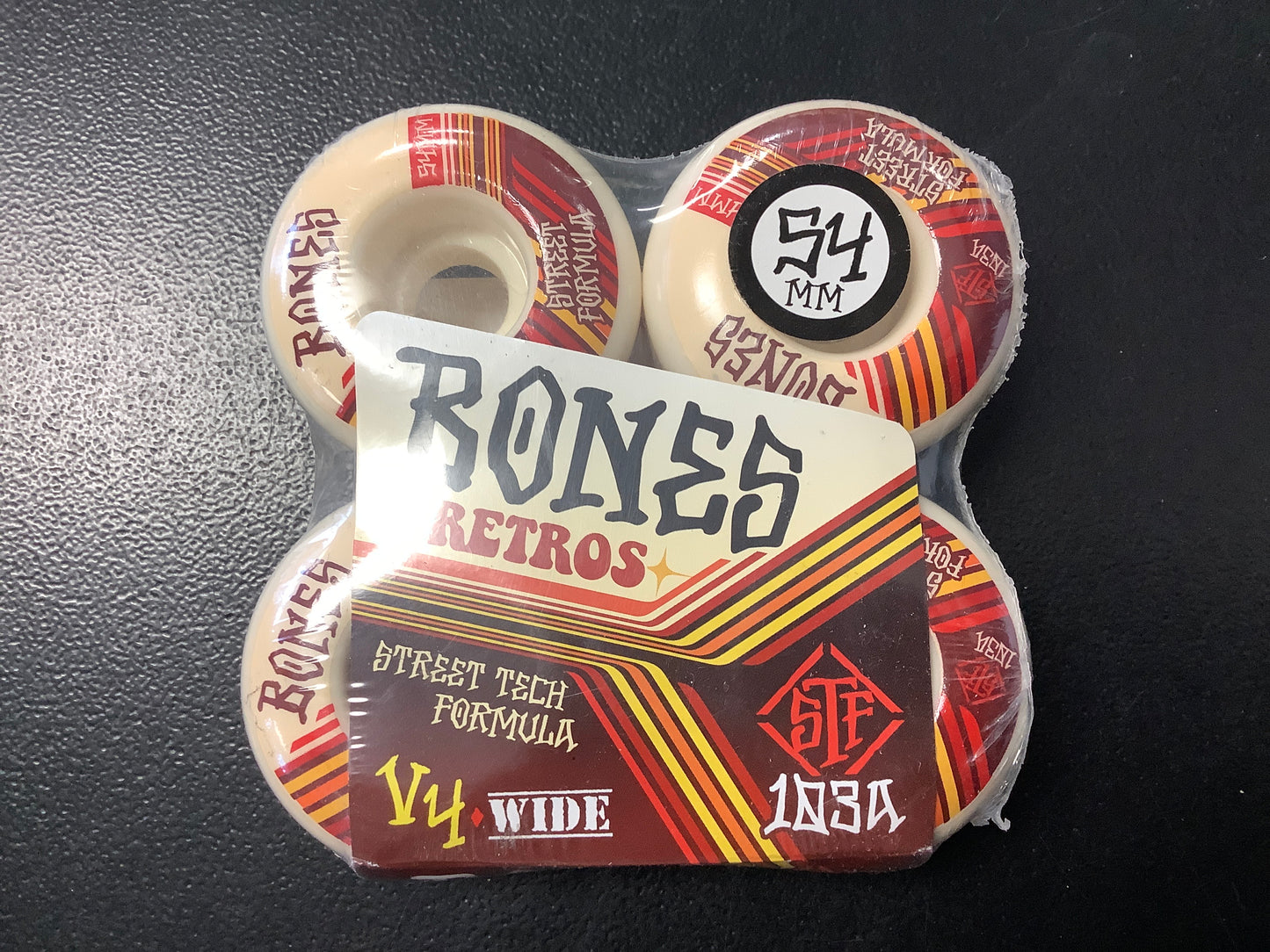 Bones wheels Retros 54mm 103A STF V4