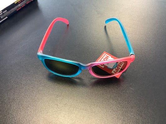Happy Hour mamba’s sunglasses split personality