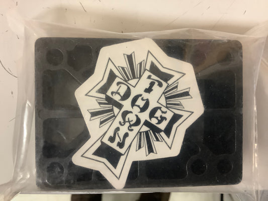 Dogtown 1/2” Risers Black