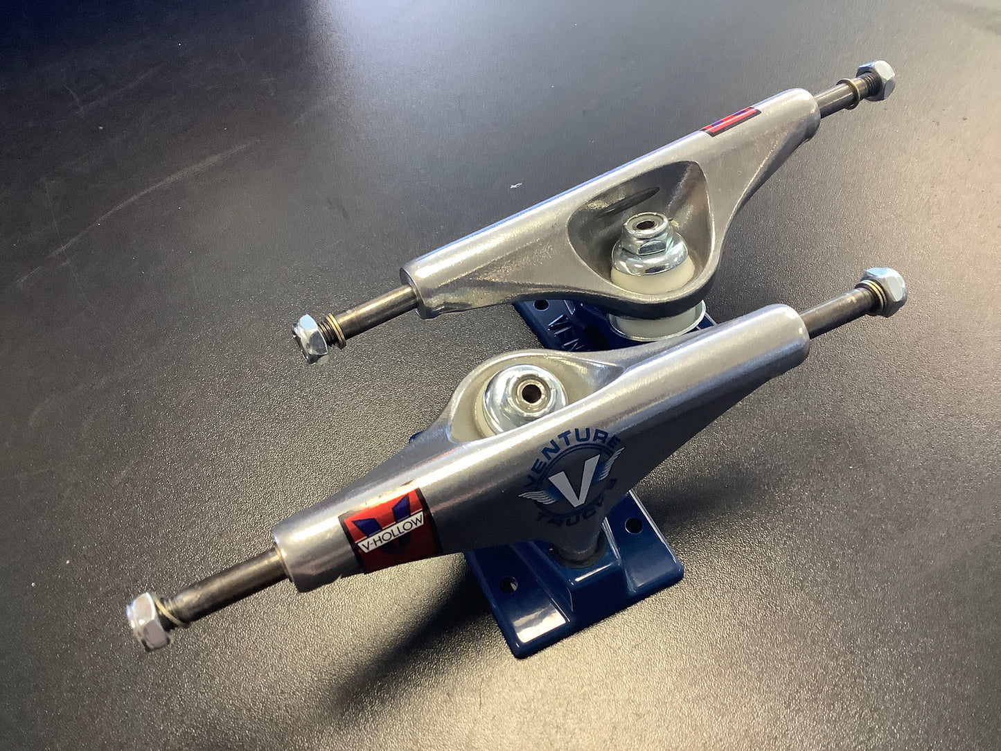 Venture trucks V hollow wings 5.6