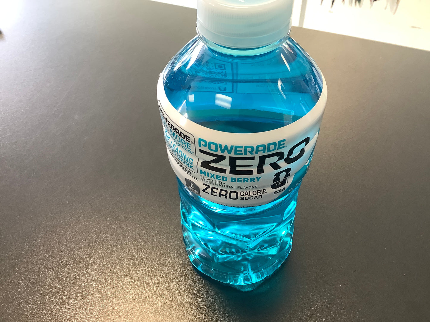 Powerade mixed berry 28 oz