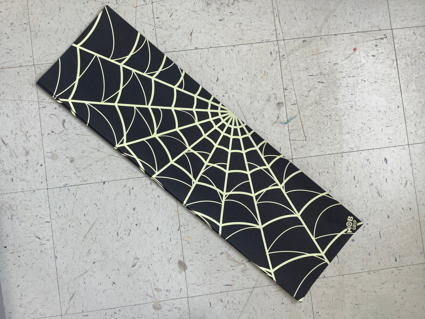 Mob grip Glow Web Grip Tape