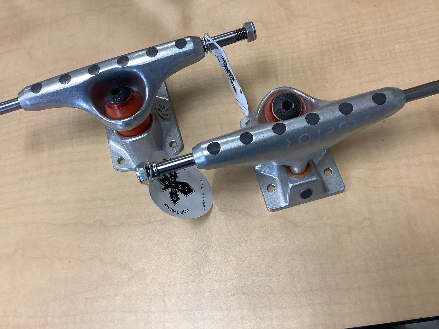 Grind King trucks SPARKS 5.0