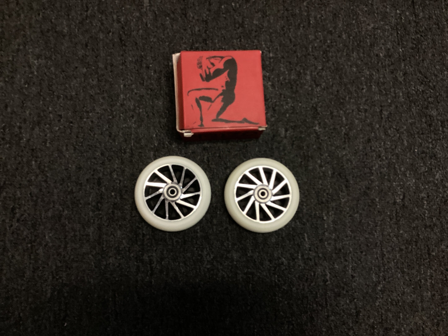 Aztek Ermine XL Wheels Black