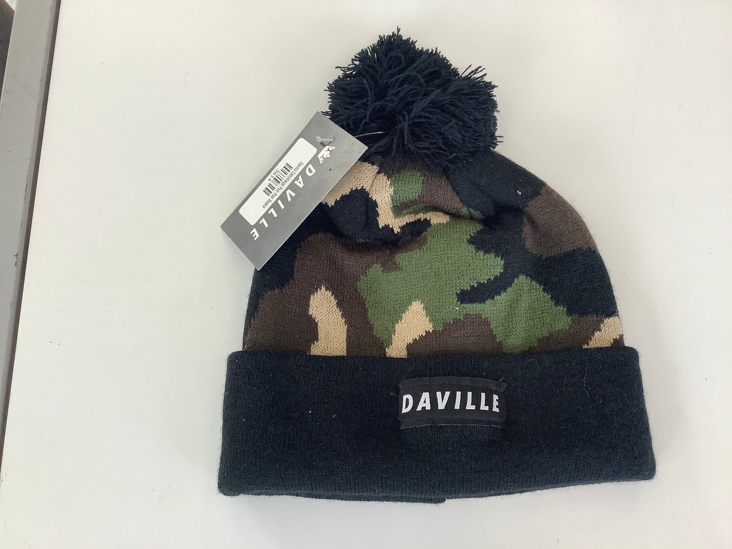 Daville beanie bar logo camo black Pom