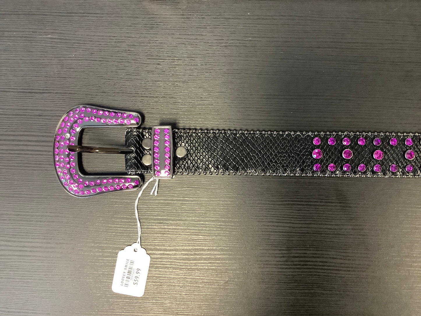 Loosey Smile belt