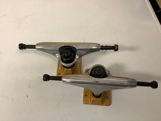 Tensor Trucks 5.0 gold base plates silver hanger