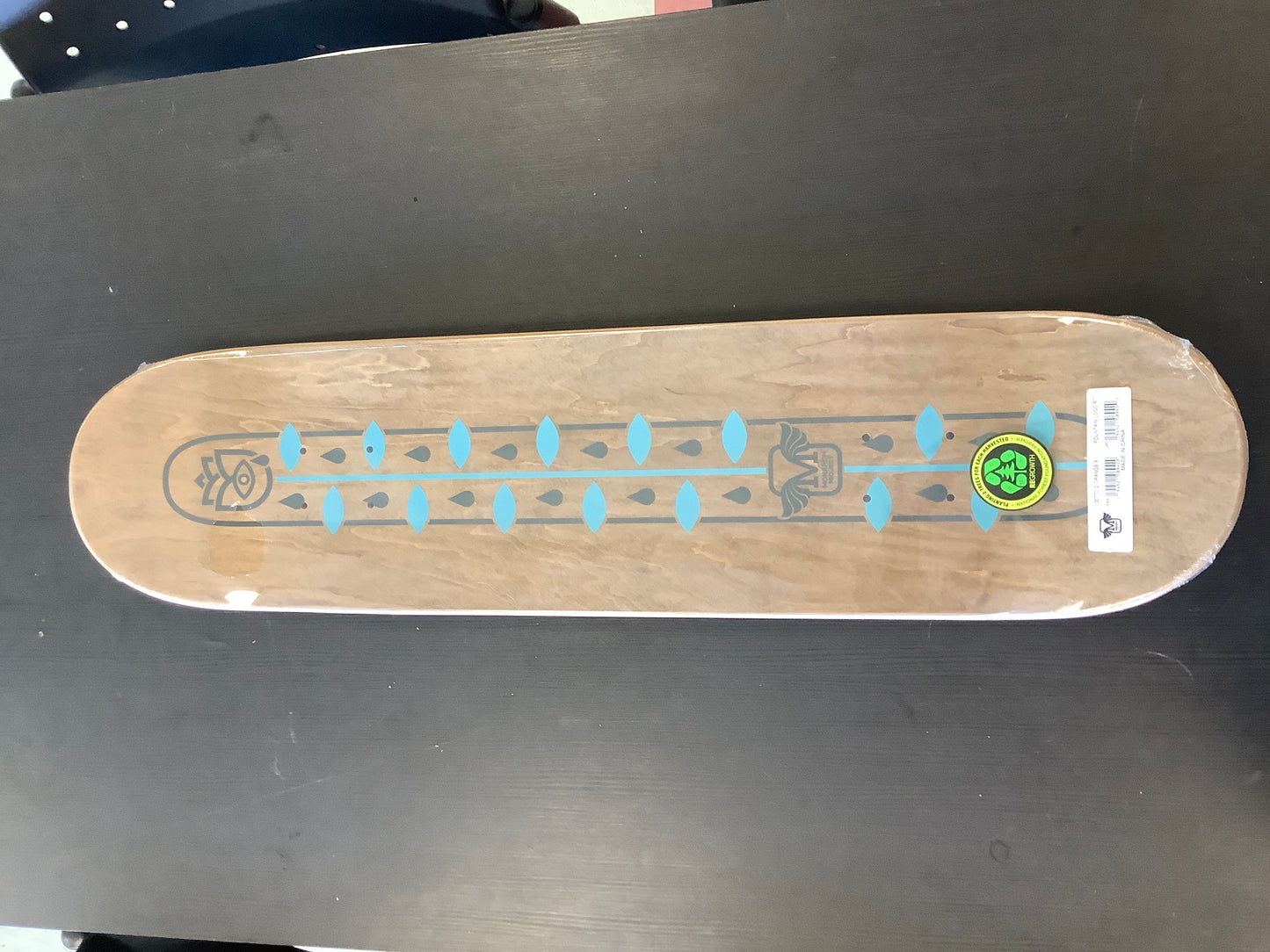 Monarch 8.0 deck fountain logo