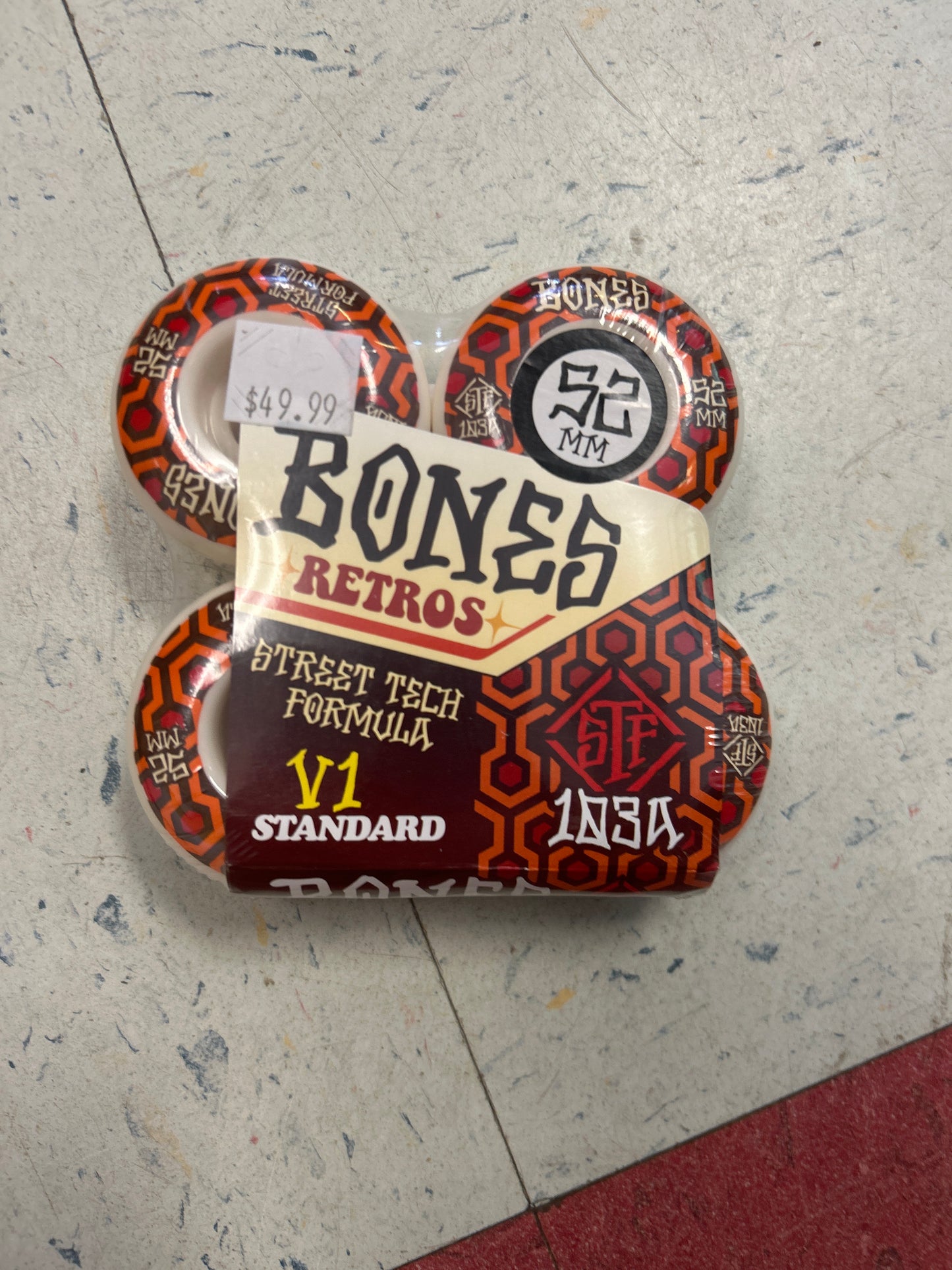 Bones 52mm Wheels Retros  V1 STF standard