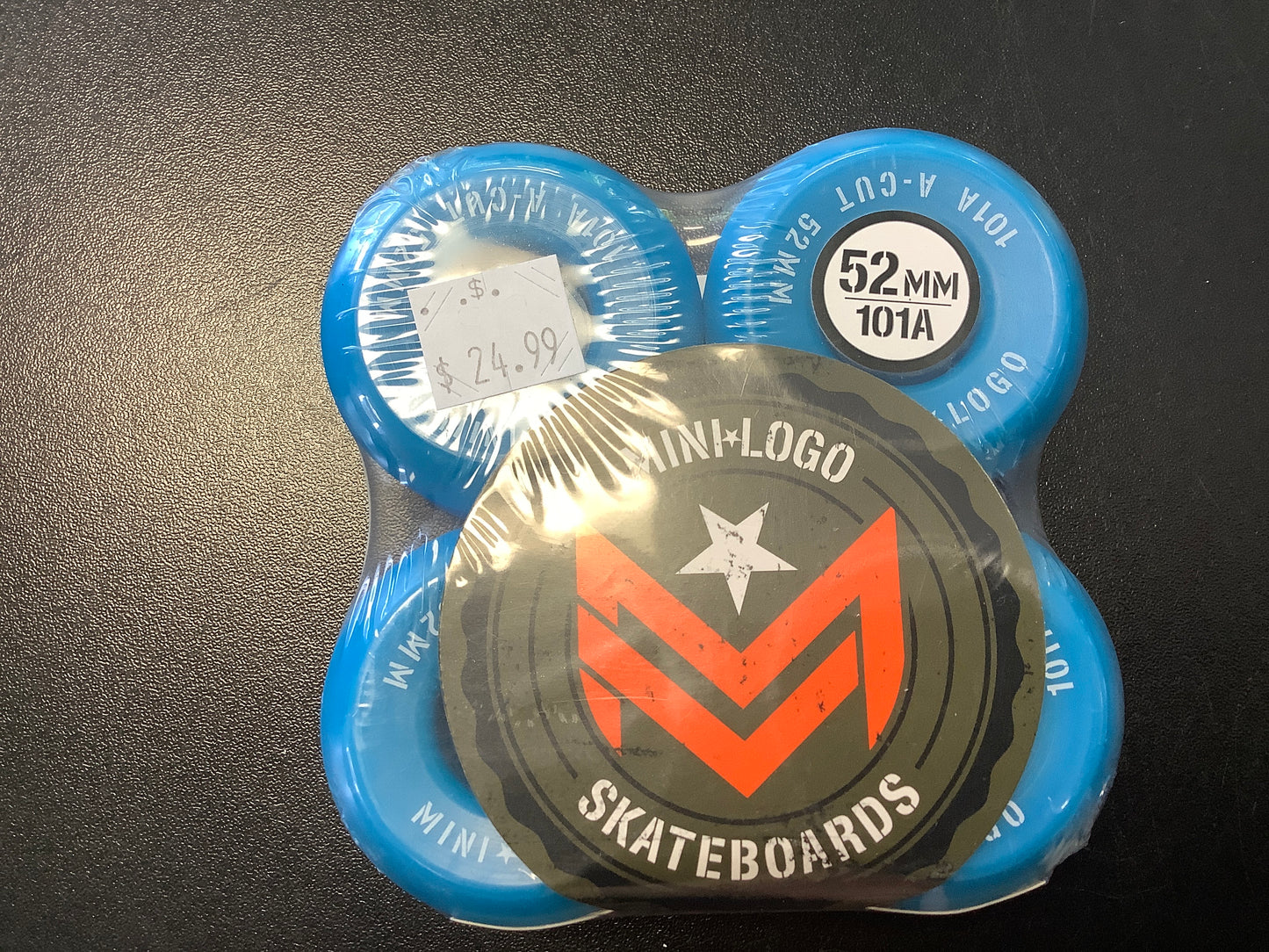 Mini logo skateboard blue a cut wheels 52 mm 101 a