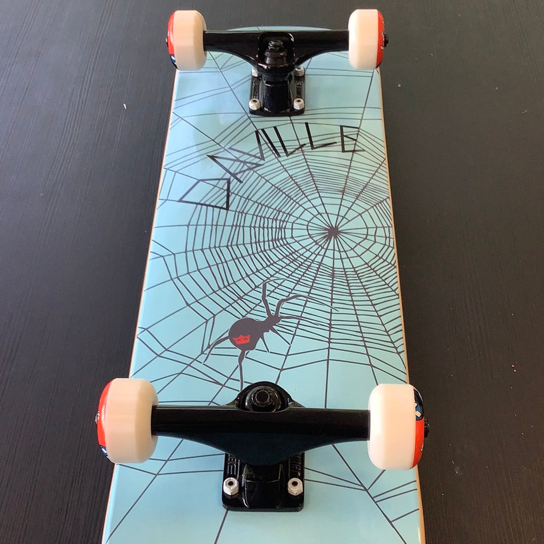Daville Complete Skate Board Spider Web 8.0