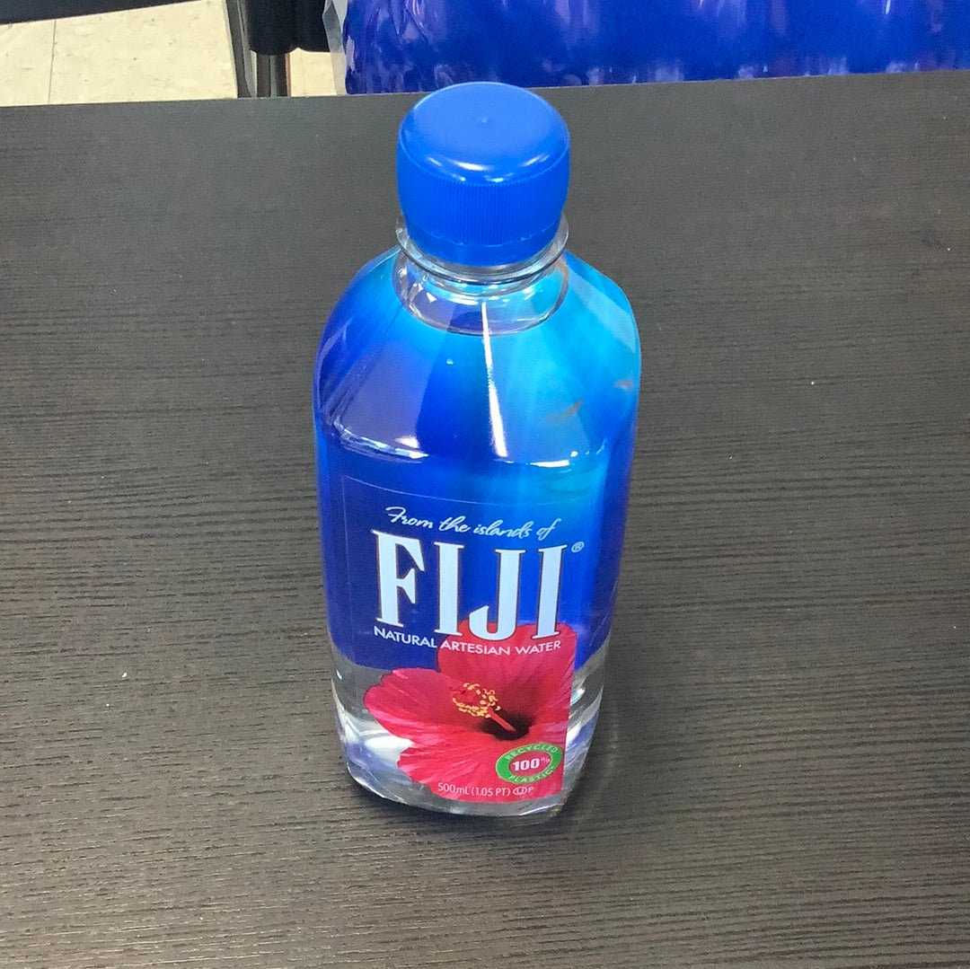 Fiji 1.05pt water