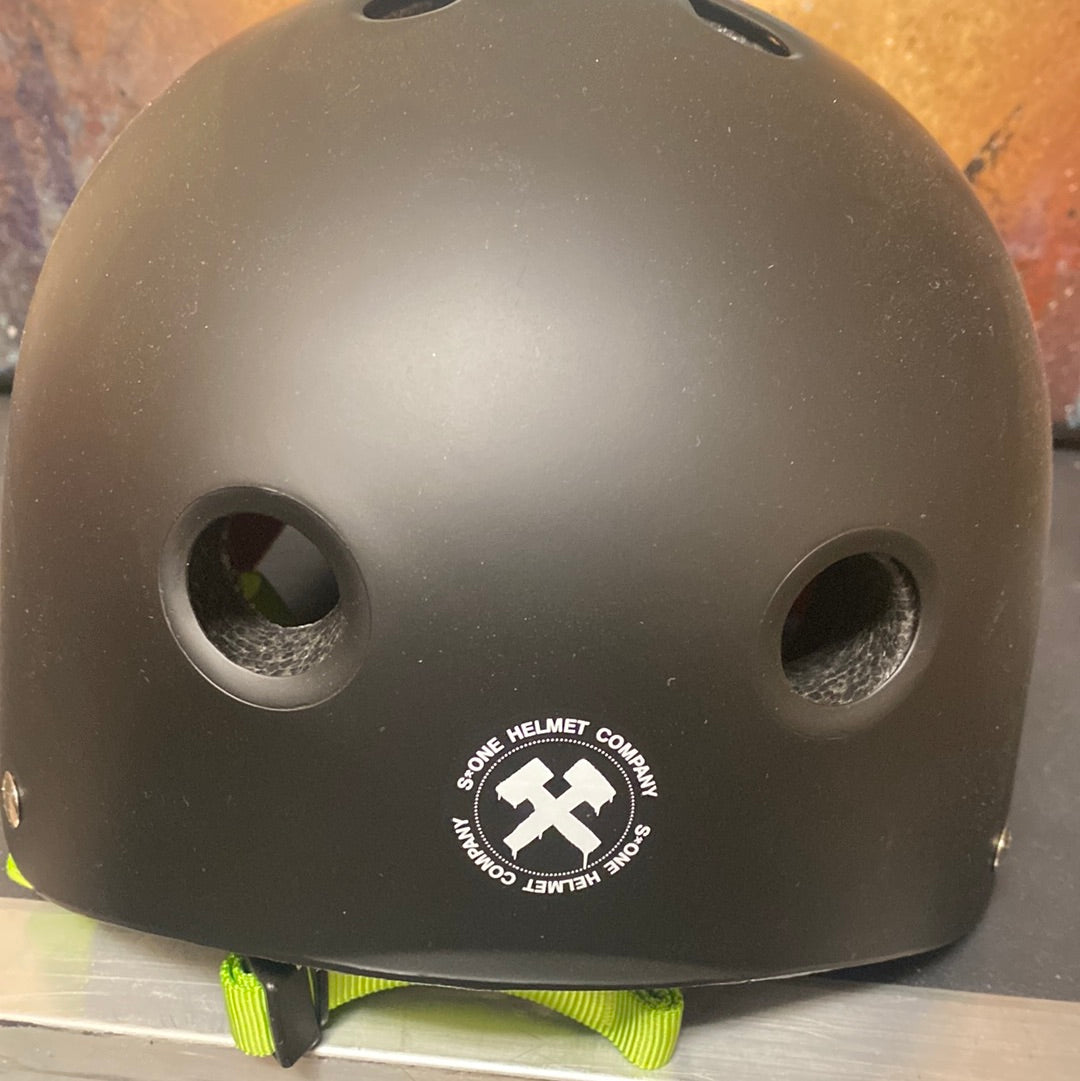 S One Helmet Black S